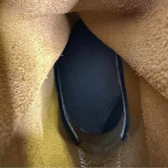 L.L. Bean Bean Boots 6” Brown & Navy Duck Boots Size 6M | Style ID 213883 - Picture 4 of 8